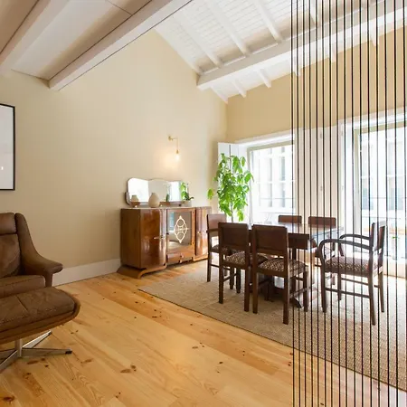 Guest 4 Av Loft דירה *